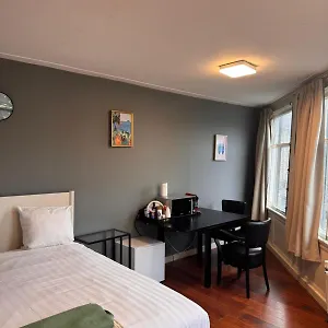 Guest house In, Amsterdam